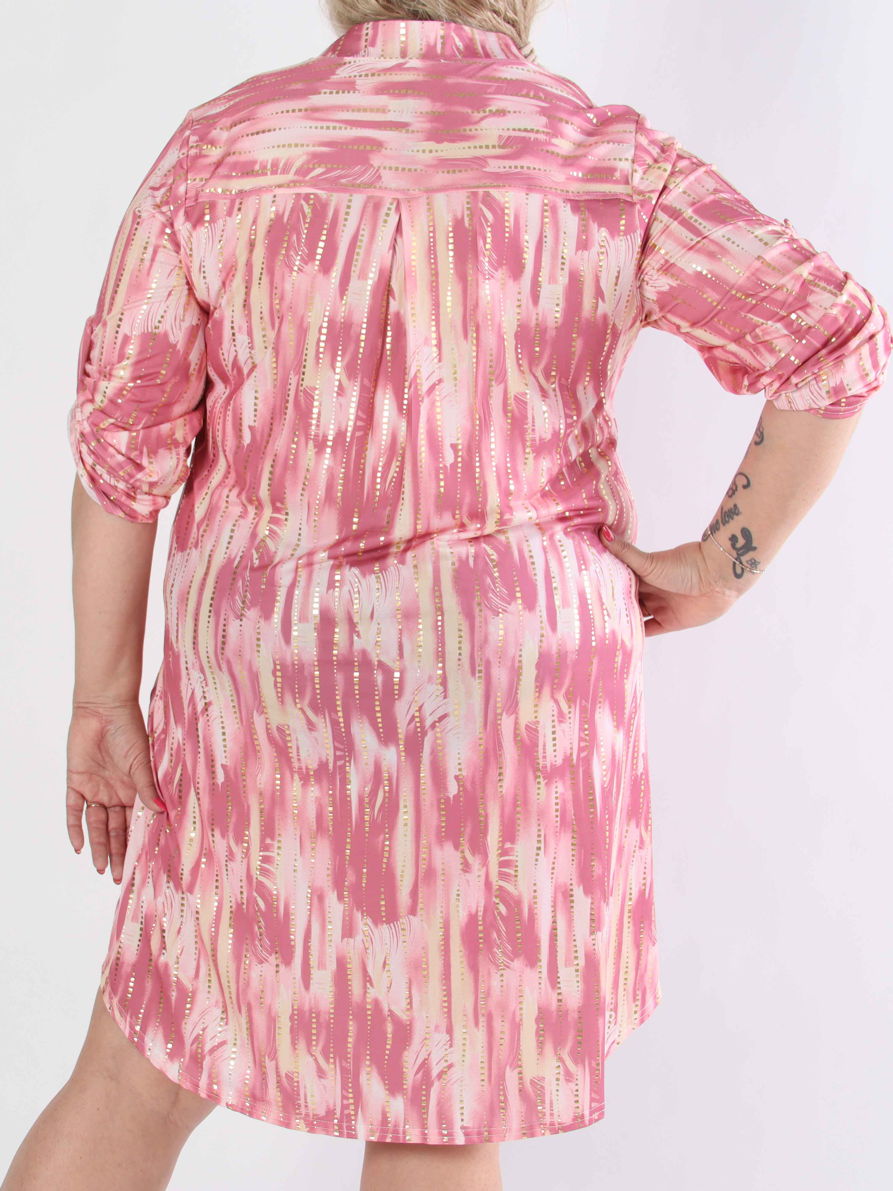 Ebba Pattern Long - Elastisk mønstret plus size kjole med guld detaljer